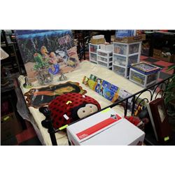 METAL QU SIZE BEDFRAME