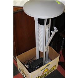 BOX W/ STANDUP MOSQUITO TRAP