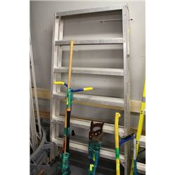 6' STURDY LADDER MODL #130-06 (MUSTANG SAWHORSE)
