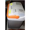 Image 1 : PORTABLE COOLER / WARMER