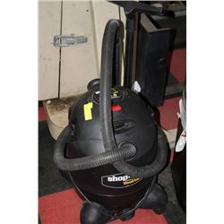 6.5GAL 3.0HP SHOP VAC WITH ATTACHMENT