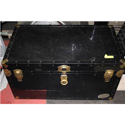 LARGE TRUNK