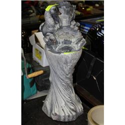 SMALL STONE BIRD BATH