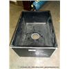 Image 1 : BLACK LAB SINK