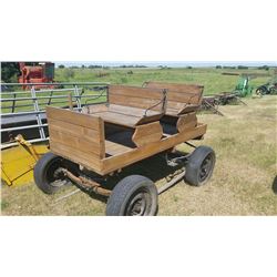 Rubber Tire Buggy w/Chalves