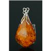 Image 2 : Two Pieces Amber-like Pendant and Bracelet