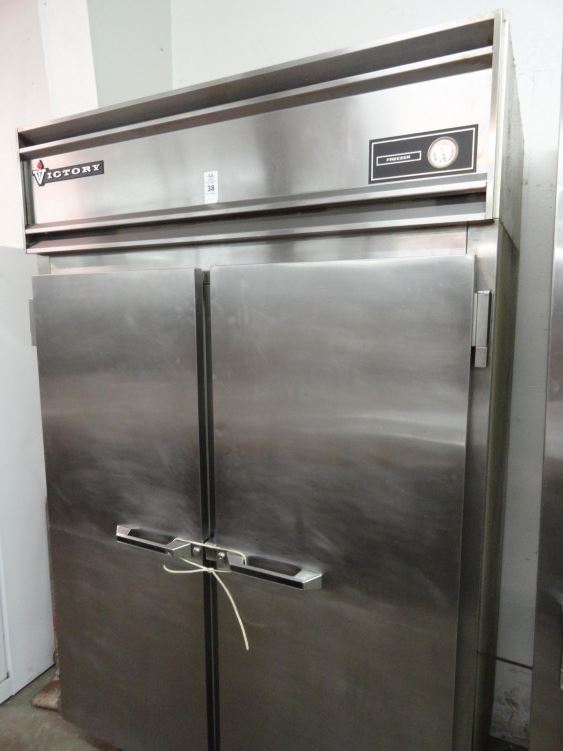 Victory 2Door ReachIn Freezer 15 deg