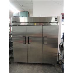 True S/S 3-Door Reach-In Refrigerator 30 deg