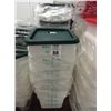 Image 1 : 12 - 4 Qt. Portion Bins - 12 Times the Money