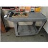 Image 1 : Rubbermaid Cart
