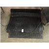 Image 1 : 4 Fatigue Mats - 4 Times the Money