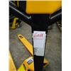 Image 2 : Global 5500 Lb. Capacity Pallet Jack