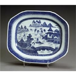 Chinese Export 'Canton' Blue and White Platter-on-Stand...