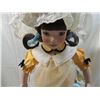 Image 2 : DANBURY MINT HONEY BUN DOLL