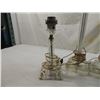 Image 2 : LOT 3 VINTAGE GLASS PEDISTAL TABLE LAMPS