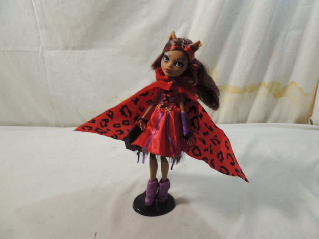 monster high little dead riding wolf