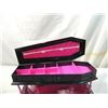 Image 2 : MONSTER HIGH DRACULAURA COFFIN BED JEWELRY BOX