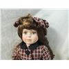 Image 3 : HARITAGE COLLECTION ANNETTE DOLL