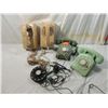 Image 2 : LOT 4 VINTAGE TELEPHONES