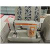 Image 1 : VINTAGE SEWING MACHINE