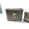 Image 2 : LOT 2 VINTAGE AMMO & SHELL BOXES