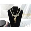 Image 2 : LOT 13 ASSORTED NECKLACES