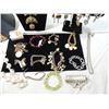 Image 4 : LOT 26 ASSORTED BRACELETS