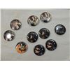 Image 2 : LOT 10 BATMAN RETURNS BUTTONS