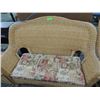 Image 2 : WICKER LOVESEAT