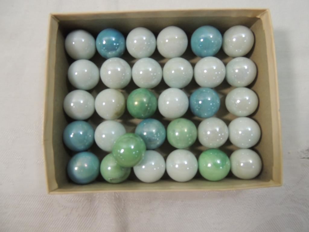 Lot 31 Vintage Shooter Marbles