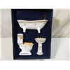 Image 1 : REUTTER PORZELLAN MINIATURE BATHROOM SET