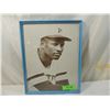Image 2 : LARGE ROBERTO CLEMENTE PHOTO FRAMED