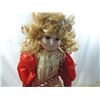 Image 2 : VALENTINES PORCELAIN DOLL