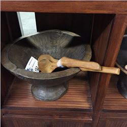 LARGE WOODEN BOWL WITH TEAK SALAD TONGS