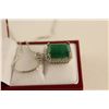 Image 4 : 14KT WHITE GOLD NATURAL EMERALD & DIAMOND SET PENDANT SET WITH 44 ROUND BRILLIANT CUT DIAMONDS