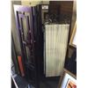 Image 1 : LOT OF TWO ROOM DIVIDERS
