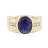 Image 1 : 14KT Yellow Gold 4.50 ctw Sapphire and Diamond Ring