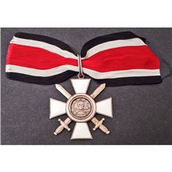 NAZI GERMAN WAFFEN SS SCHULTZ STAFFEL SKULL NECK ORDER WITH SWORDS