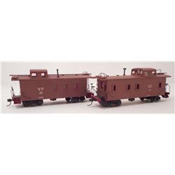 LOT OF 2 VINTAGE SOUTHERN PACIFIC  MODEL TRAIN CABOOSE CARS