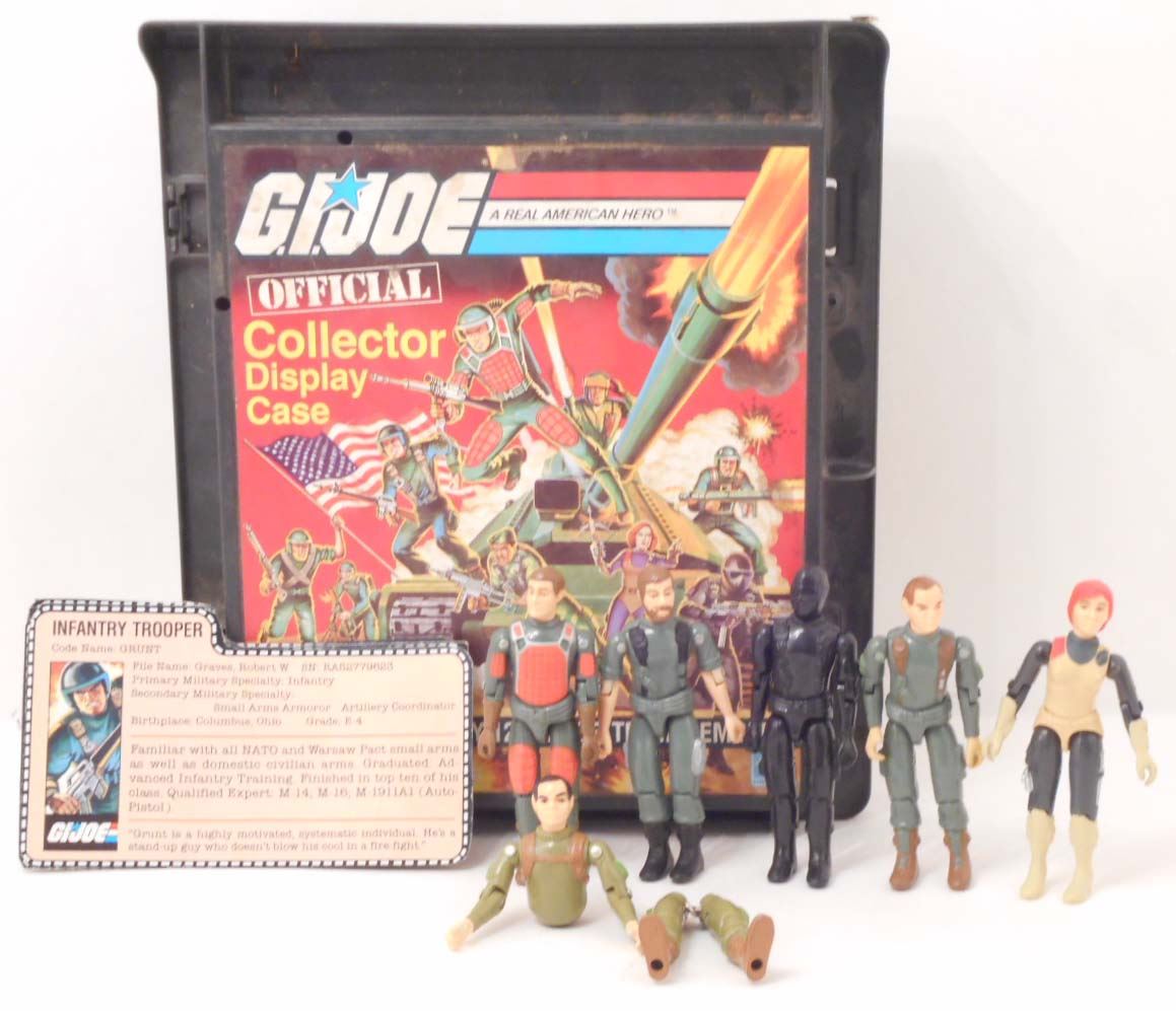 VINTAGE G.I. JOE OFFICIAL COLLECTOR DISPLAY CASE LOT OF 11