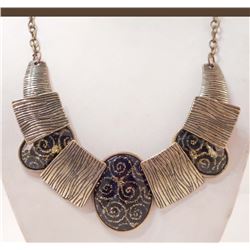 ESTATE COSTUME JEWELRY NECKLACE