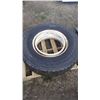 Image 1 : 1 Tire 11R - 22.5 GoodYear w/ Rim