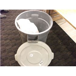 BAKEMARK RUSSIAN RYE BREAD MIX AND GARBAGE CAN WITH LID