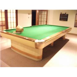 BRUNSWICK POOL TABLE