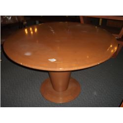 ROUND SINGLE PEDESTAL TABLE