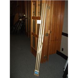 FLAT CHANNEL ALUMINUM EASEL