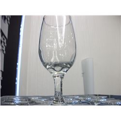 WHITE WINE GLASSES - PER WASH TRAY (AS THEY COME)