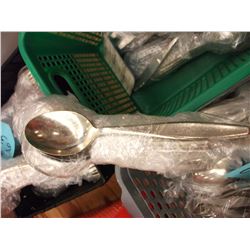 FLAT PATTERN:  TABLESPOONS - PER BUNDLE (AS THEY COME)