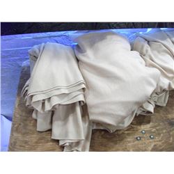 GOLDEN YELLOW TABLE SKIRTS (X10)