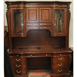 EXECUTIVE OFFICE- COMES WITH LEATHER INLAID